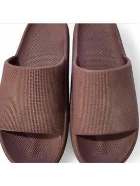 VS PINK Dusty Pink/burgundy Cloud Slides size large